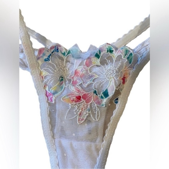 For Love and Lemons Outline Floral Thong Panty Size XXSmall - Picture 7 of 9